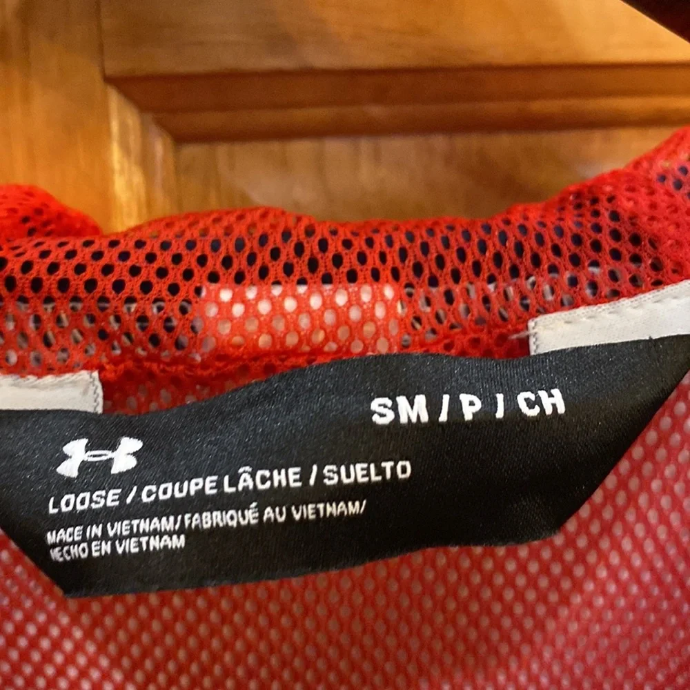 Under Armour zip up windbreaker - Picture 7 of 10